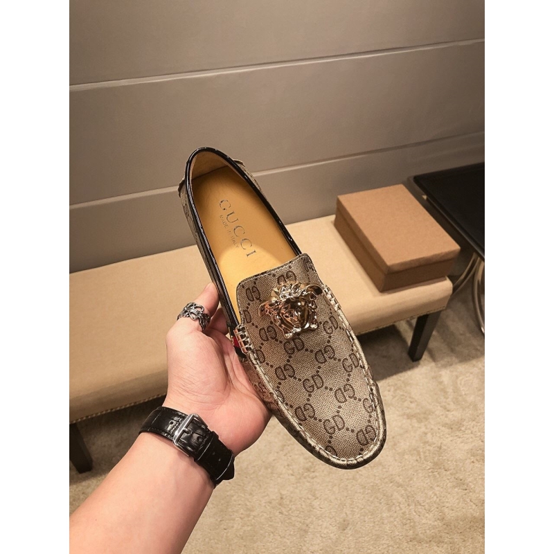 G*u*i leather shoes